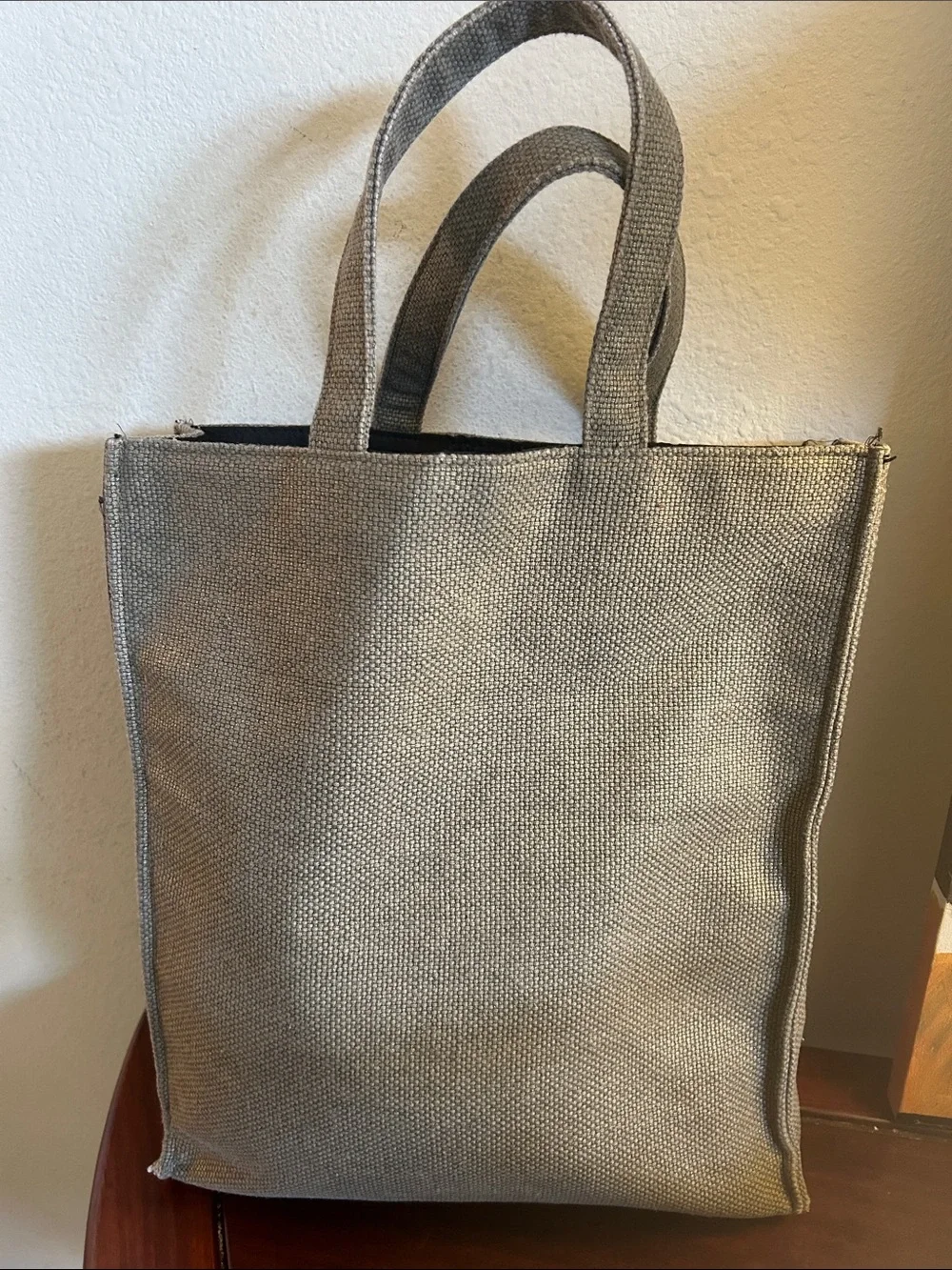 Marc Jacobs Beige Tote with Metallic Gold Daisy Motif